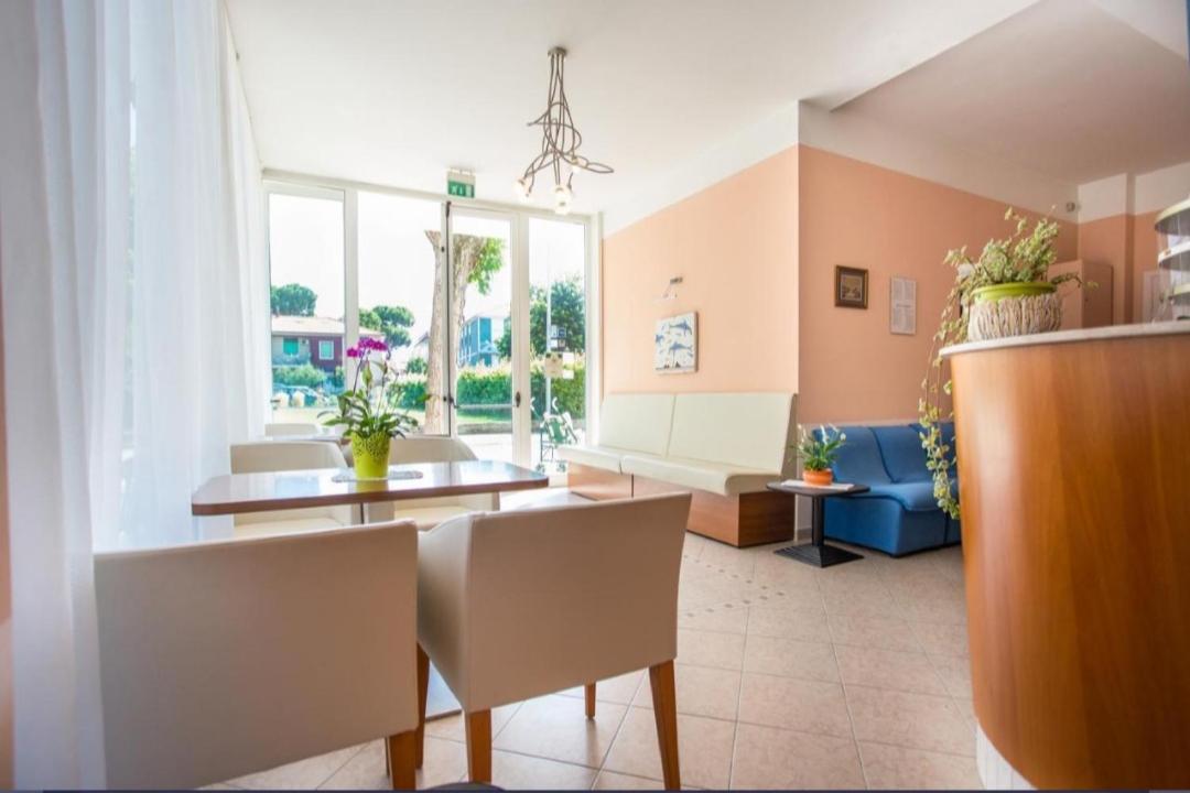 Hotel Villa Vera ริมินี ภายนอก รูปภาพ