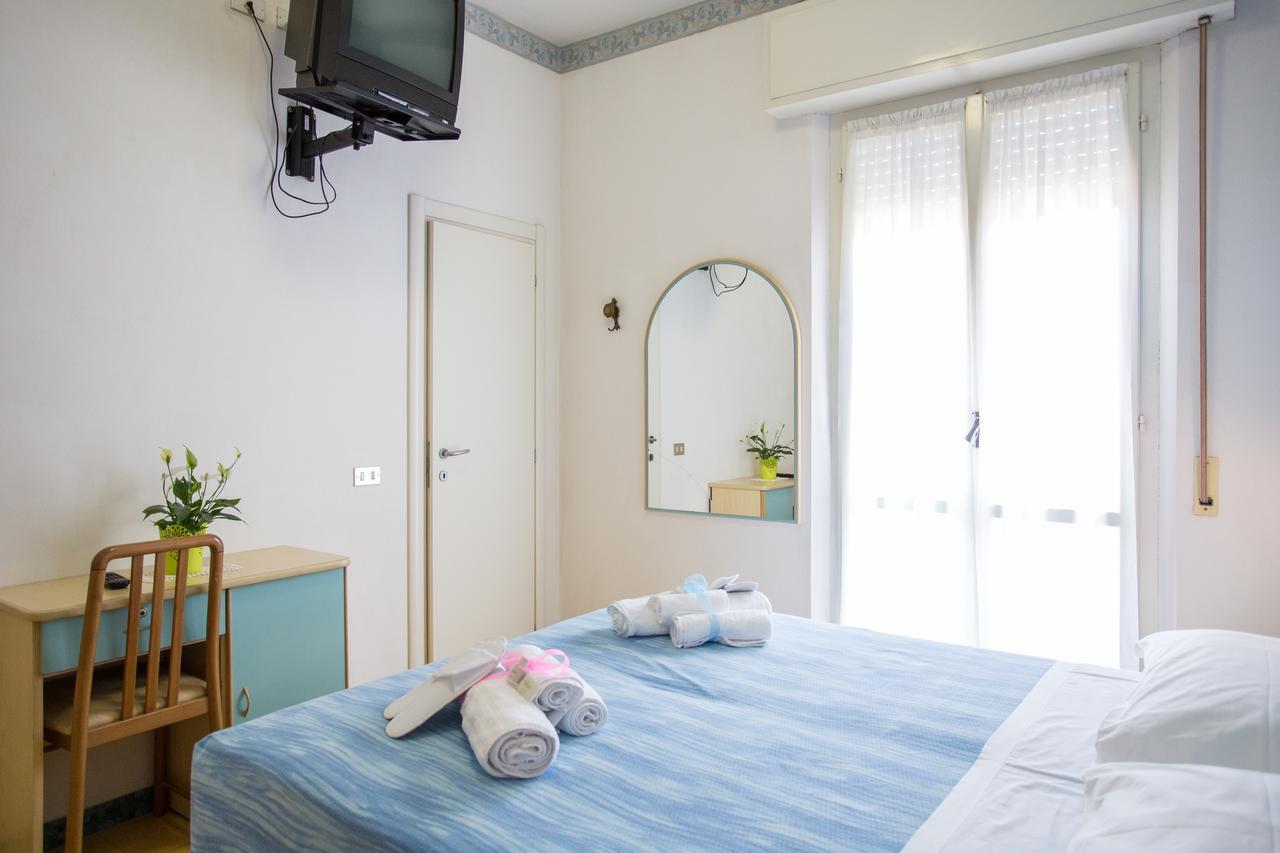 Hotel Villa Vera ริมินี ภายนอก รูปภาพ